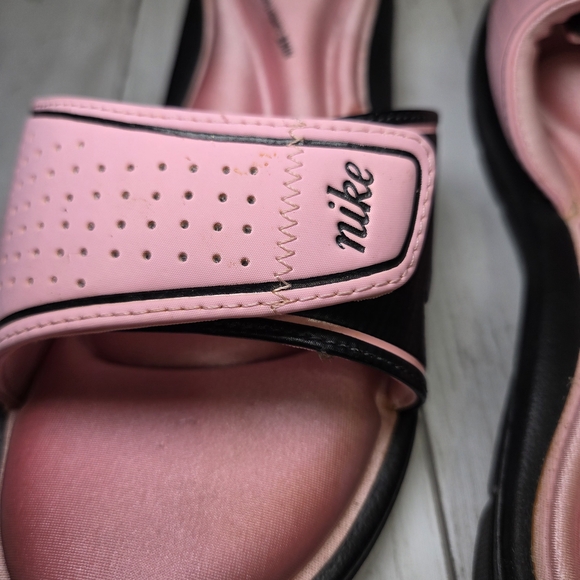 Nike Women's Blush Pink Slide Sandals - Picture 5 of 9
